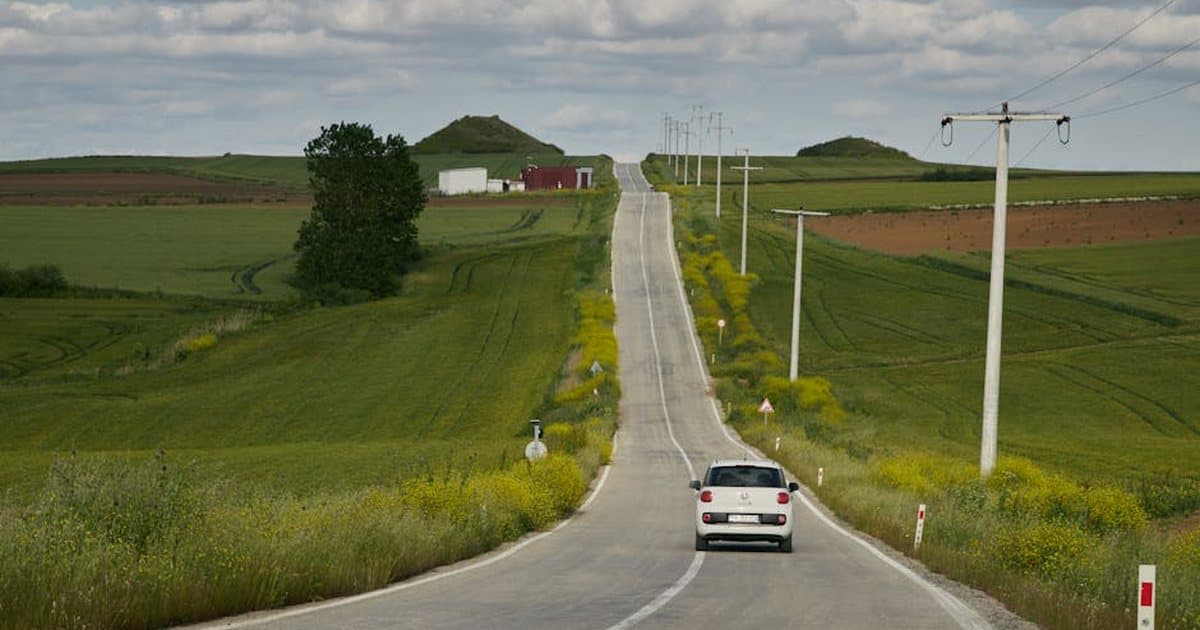 Pirmas automobilis pradedantiesiems 2026: ką pirkti