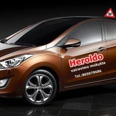 Heroldo vairavimo mokykla logotipas